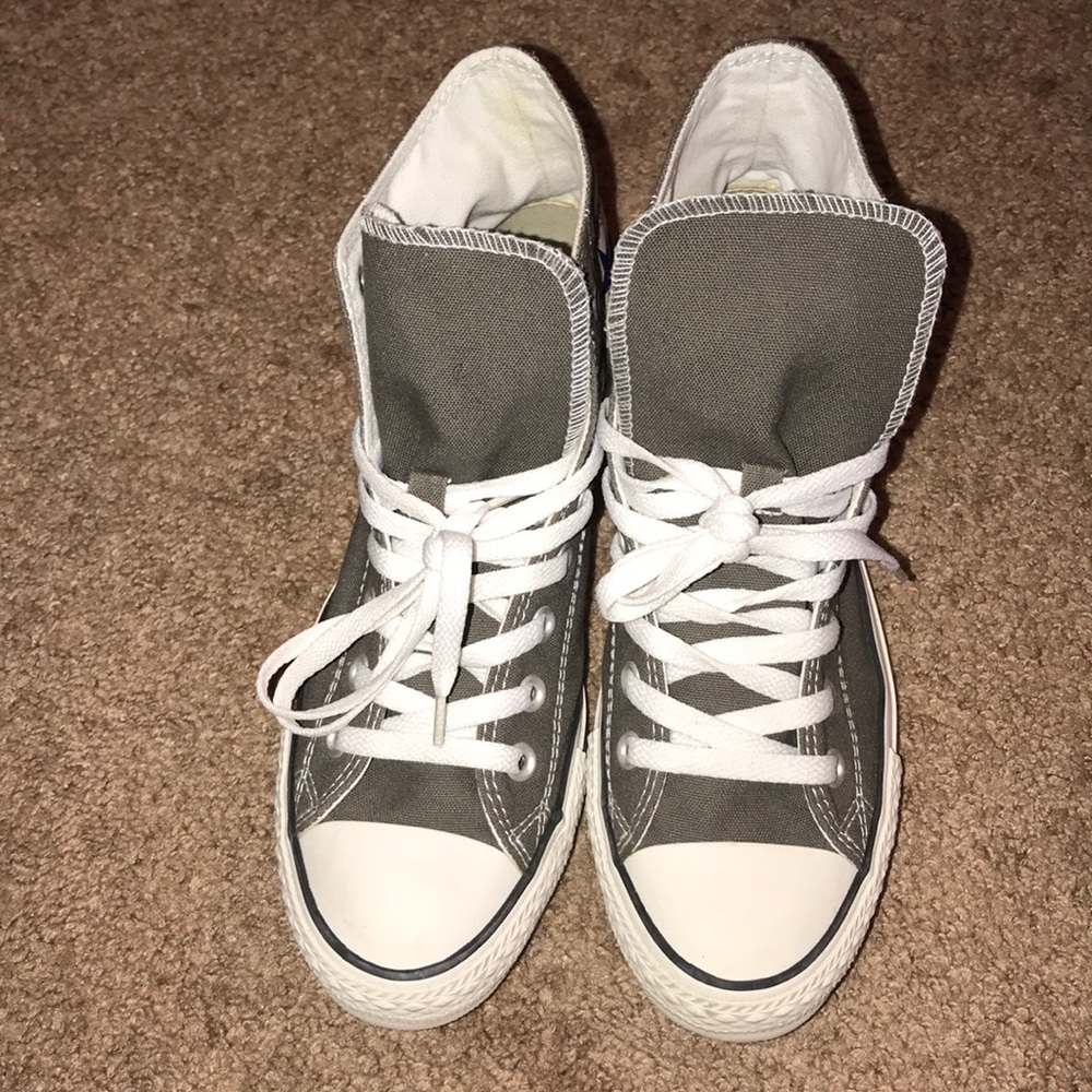 Olive converse